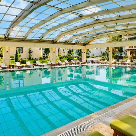 아파트 Boutique 1br | Long Sea View Next To The 슈코르필로브치